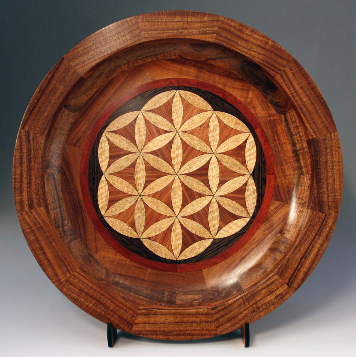 Big-Island-Engraving-Turned-Wood-Art-01