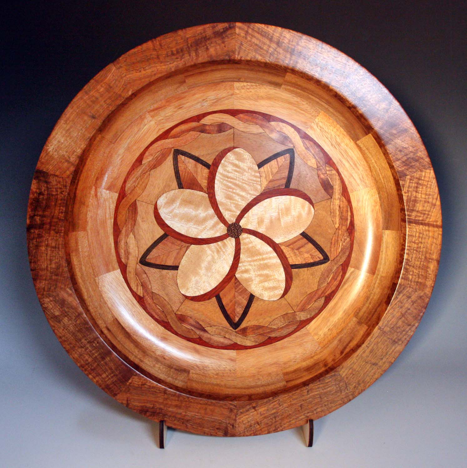 Big-Island-Engraving-Turned-Wood-Art-09